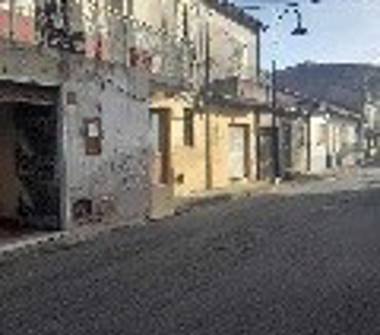 Casa indipendente in vendita a Feroleto della Chiesa (Reggio Calabria), Via Nazionale 25