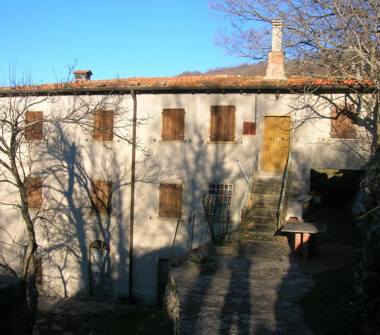 Rustico/Casale in vendita a Castel San Niccolò, Frazione Vertelli, Località Poggio di Vertelli 43