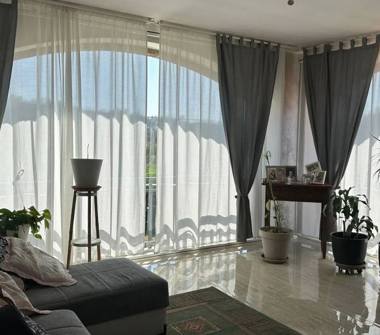 Villa in vendita a Asti, Frazione Valenzani, Via Calcini 16