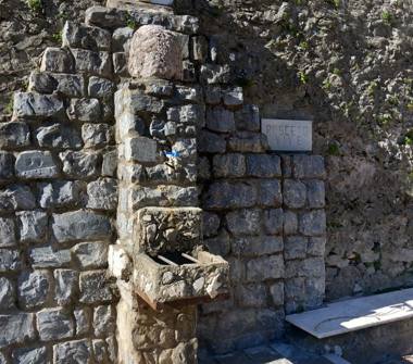 Casa indipendente in vendita a Massa, Frazione Resceto, Viottolo Ridotti 30