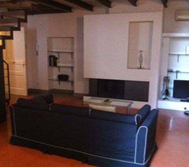 Bilocale in affitto a Palermo, Zona Piazza Marina / Alloro, Via Alloro 85