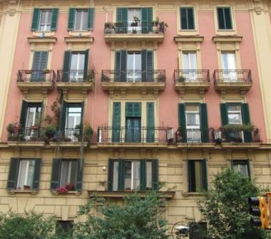 Affitto Stanza Singola a Napoli, Zona San Ferdinando, Piazzetta Cariati 1