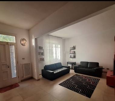 Casa indipendente in vendita a Calenzano (Firenze)