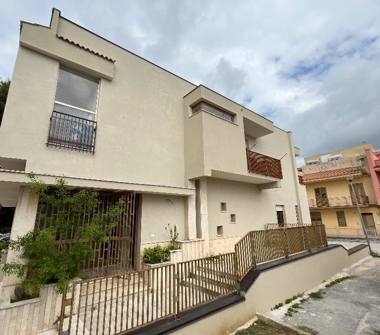 Casa indipendente in vendita a Montevago (Agrigento), Via Filippo Turati 1