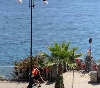 Trilocale in vendita a Aci Castello (Catania), Lungomare Cristoforo Colombo 15