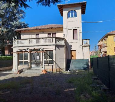 Villa in vendita a Casalecchio di Reno (Bologna), Via G. Sozzi 17