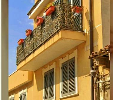 Casa indipendente in vendita a Catania, Zona Corso Italia, Via leopardi 1