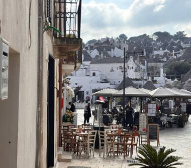 Casa indipendente in vendita a Alberobello (Bari)