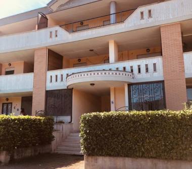 Bilocale in affitto a Latina, Frazione Latina Scalo, Via del Noce 1