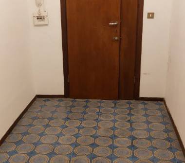 Trilocale in affitto a Ardea, Frazione Centro Regina, Via Chieti 8