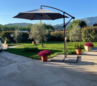 Quadrilocale in affitto a Carrara, Frazione Marina Di Carrara