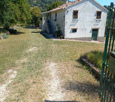 Rustico/Casale in vendita a Offagna (Ancona), via traversa Moglie 6