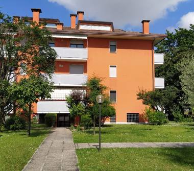 Quadrilocale in affitto a Ponte San Nicolò, Frazione Roncaglia