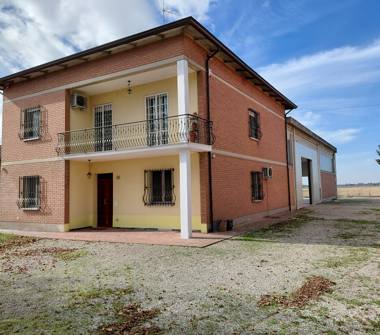 Casa indipendente in vendita a Cadelbosco di Sopra, Frazione Villa Seta, Via Ponte Forca 91