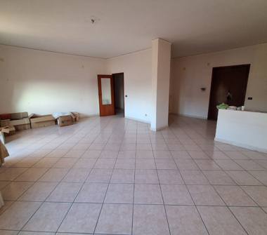 Palazzo/Stabile in vendita a Aversa (Caserta)