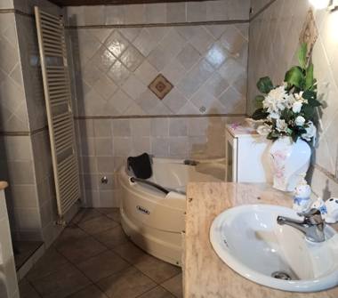 Porzione di casa in vendita a Garniga Terme (Trento), SP25 1