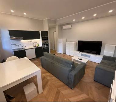 Trilocale in affitto a Milano, Zona Porta Romana, Via Serviliano Lattuada 26