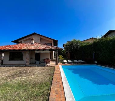 Villa in vendita a Diano d'Alba (Cuneo), Via San Sebastiano 1