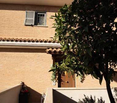 Trilocale in vendita a Ciampino (Roma), Via Romana Vecchia 17