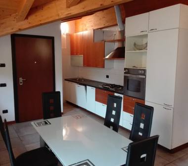 Bilocale in affitto a Varese (Varese), Via Marmolada 2