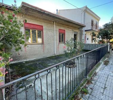 Casa indipendente in vendita a Basicò (Messina)