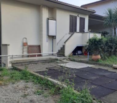 Quadrilocale in vendita a Rosignano Marittimo, Frazione Rosignano Solvay