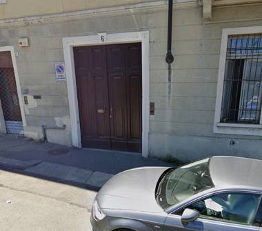 Box/Garage/Posto auto in vendita a Torino, Zona Madonna Del Pilone, Via Bardassano 6