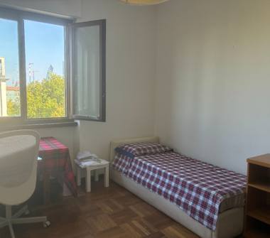 Affitto Stanza Singola a Milano, Zona Lotto, Via Marco Cremosano 4