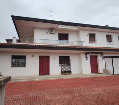 Casa indipendente in vendita a Pramaggiore (Venezia)