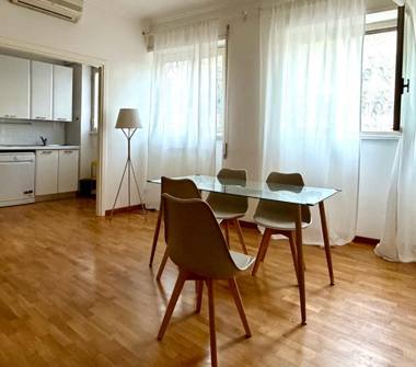 Appartamento in vendita a Roma, Zona Romanina, Via Pietro Venturi 16