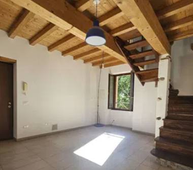 Casa indipendente in vendita a Paderno d'Adda (Lecco), Via XXV Aprile 19