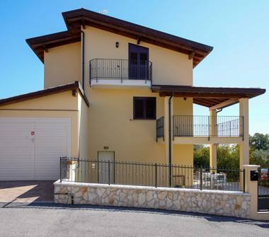 Villa in affitto a Montesilvano, Frazione Montesilvano Colle