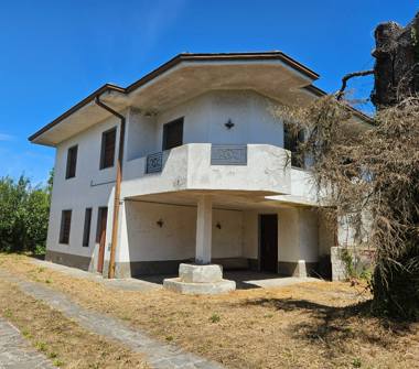 Villa in vendita a Tromello (Pavia), Via F. Corridoni 26