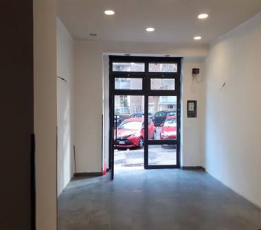 Negozio in affitto a Roma, Zona Romanina, Via Valsugana 14