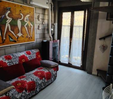 Appartamento in vendita a Quart (Aosta), Località Amérique 8