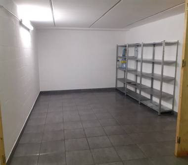 Box/Garage/Posto auto in affitto a Milano, Zona Giambellino, Piazza Tirana 24/5