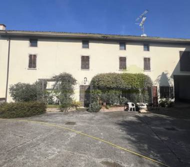 Rustico/Casale in vendita a Montichiari (Brescia), Via Giuseppe Guerzoni 20