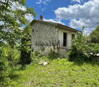 Casa indipendente in vendita a Pennapiedimonte (Chieti), Via Fontana 3