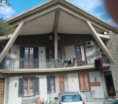 Casa indipendente in vendita a Basicò (Messina), Via Mendoliera 4