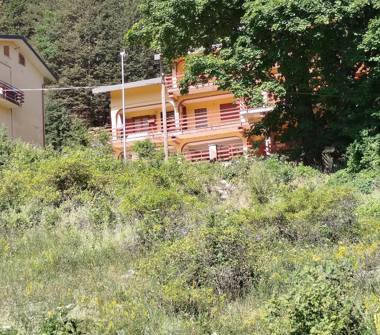 Trilocale in vendita a Cappadocia, Frazione Camporotondo, Via dei Monti Simbruini