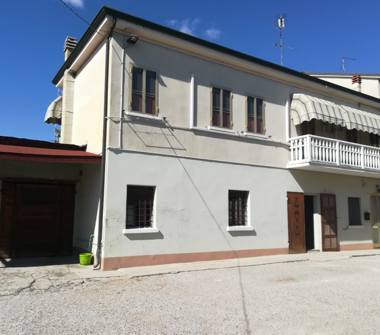 Casa indipendente in vendita a Bondeno, Frazione Pilastri