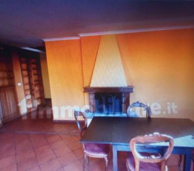 Attico in affitto a Roma, Zona Romanina, Piazza dei Mirti 1