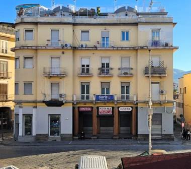Negozio in affitto a San Giuseppe Vesuviano (Napoli), Pizza Garibaldi 79