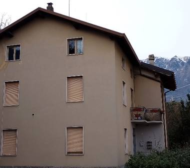 Casa indipendente in vendita a Darfo Boario Terme, Frazione Boario Terme, Via Maroni 5