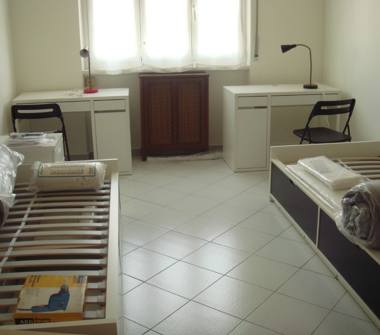 Affitto Stanza Posto letto a Milano, Zona Stazione Centrale, Via Privata Belgirate 12