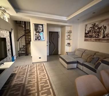 Appartamento in vendita a Napoli, Zona San Lorenzo, Via Torino 80