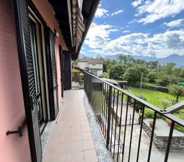Bilocale in affitto a Colico, Frazione Villatico, Via la Fabbrica 28