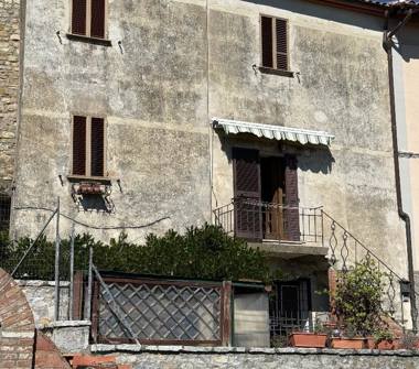 Casa indipendente in vendita a Montegabbione (Terni)