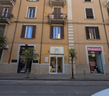 Negozio in vendita a Cosenza (Cosenza), Via Monte Santo 91