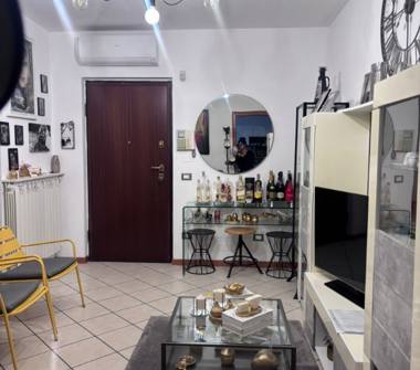 Trilocale in vendita a Besate (Milano), Via del Campo Breve 1